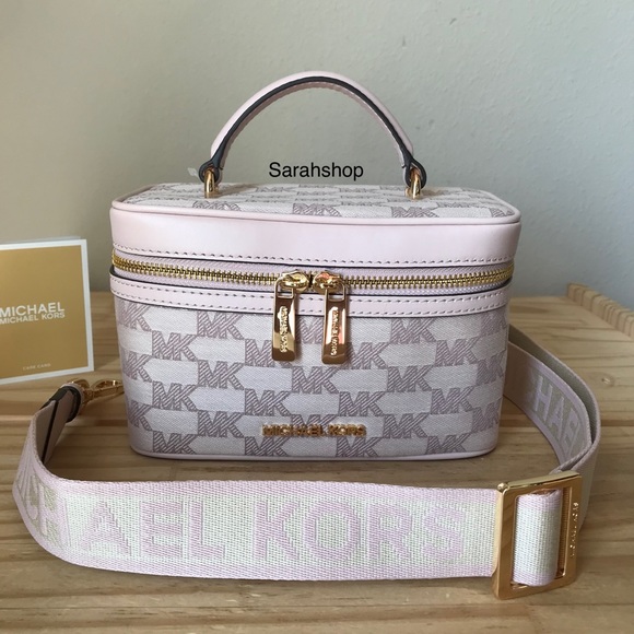 🌼Michael Kors Purse - Picture 1 of 13